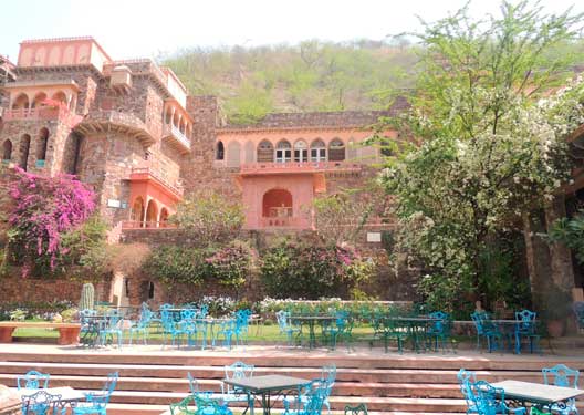 traveldilse-Pretty Neemrana